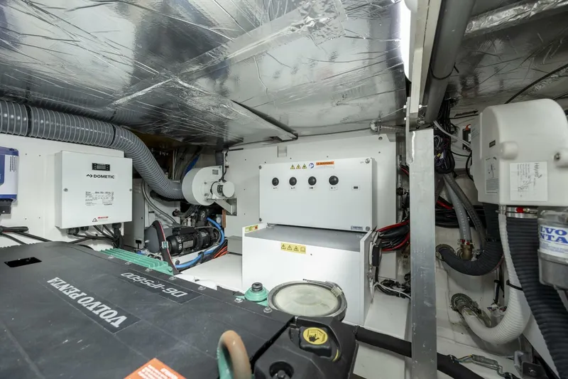  Yacht Photos Pics 2024 Prestige 460 - Image 70