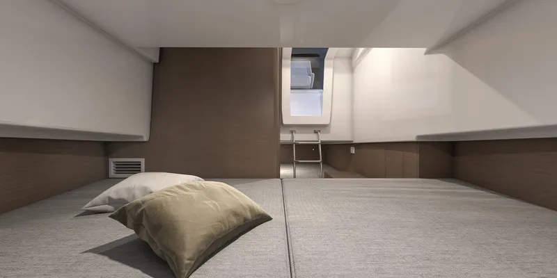  Yacht Photos Pics Interior cabin of 2025 Beneteau Flyer 9 SPACEdeck with cozy bedding.