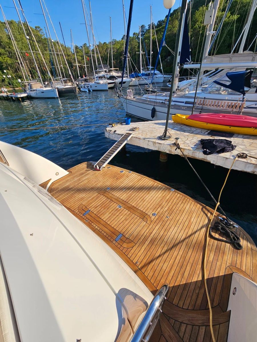 2006 Abacus 70 