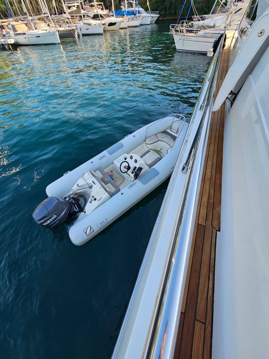 2006 Abacus 70 
