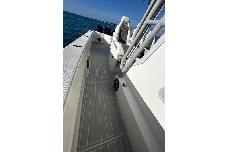  Yacht Photos Pics 2020 SeaVee 390Z boat interior with sleek seating and ocean backdrop.