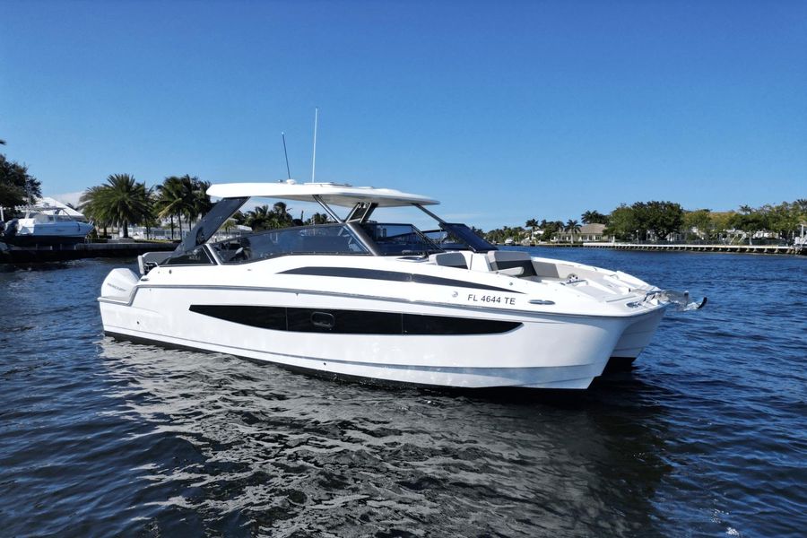 2022 Aquila 32