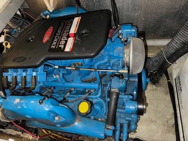 Diversion Yacht Photos Pics Engine of a 2006 Carver 36 Motor Yacht, featuring a Crusader Captain's Choice.