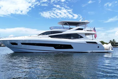 2017 Sunseeker 75 Yacht