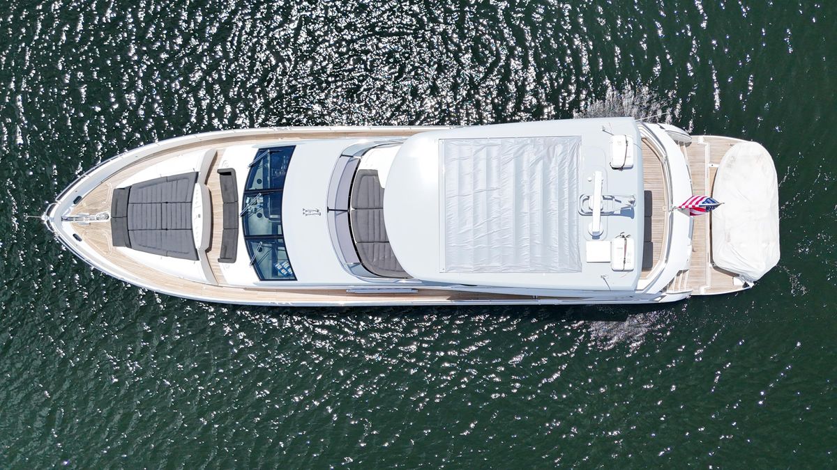 2017 Sunseeker 75 