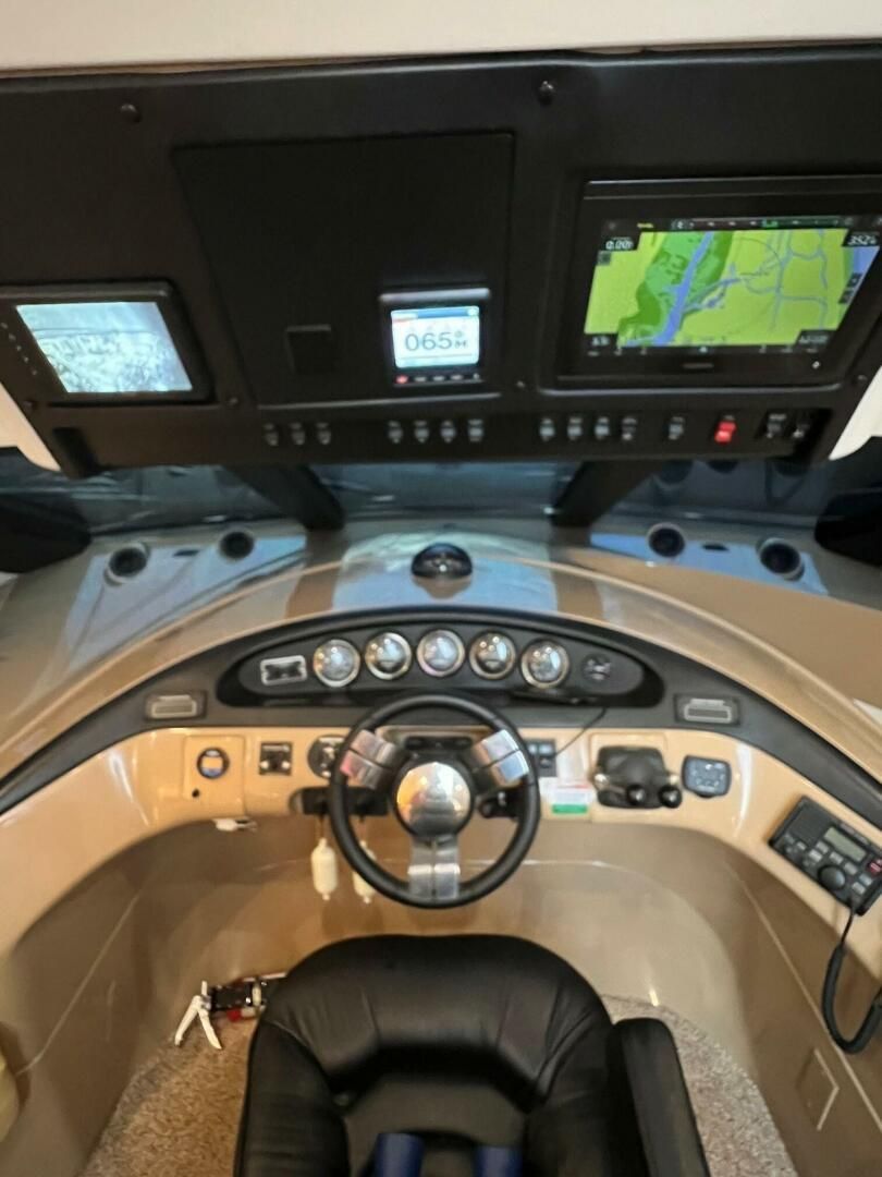 2001 Carver 53 
