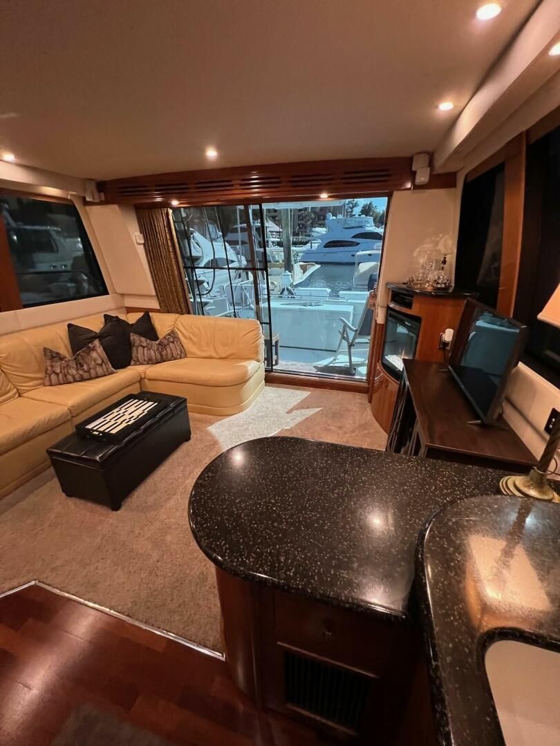2001 Carver 53 
