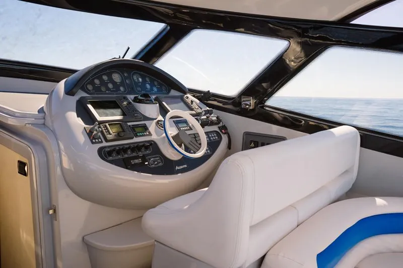 Parvina Yacht Photos Pics HELM