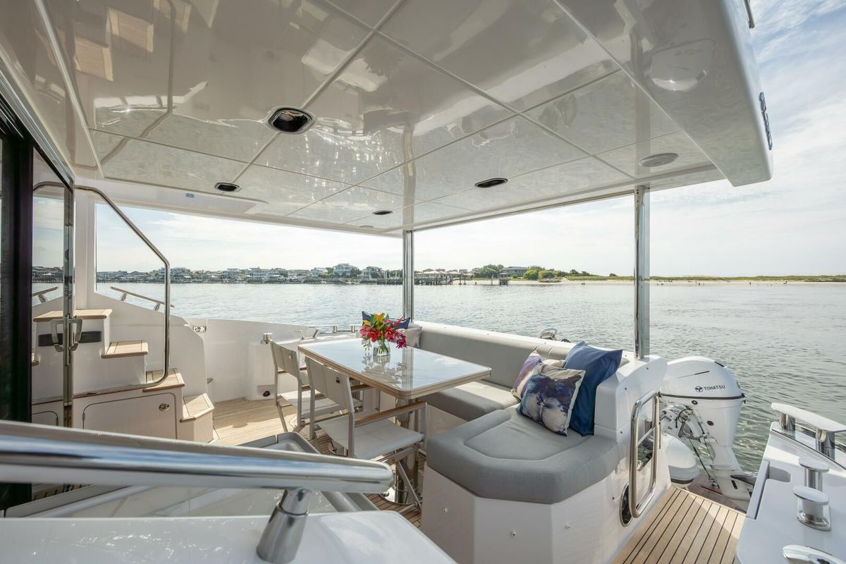 2023 Azimut 60 