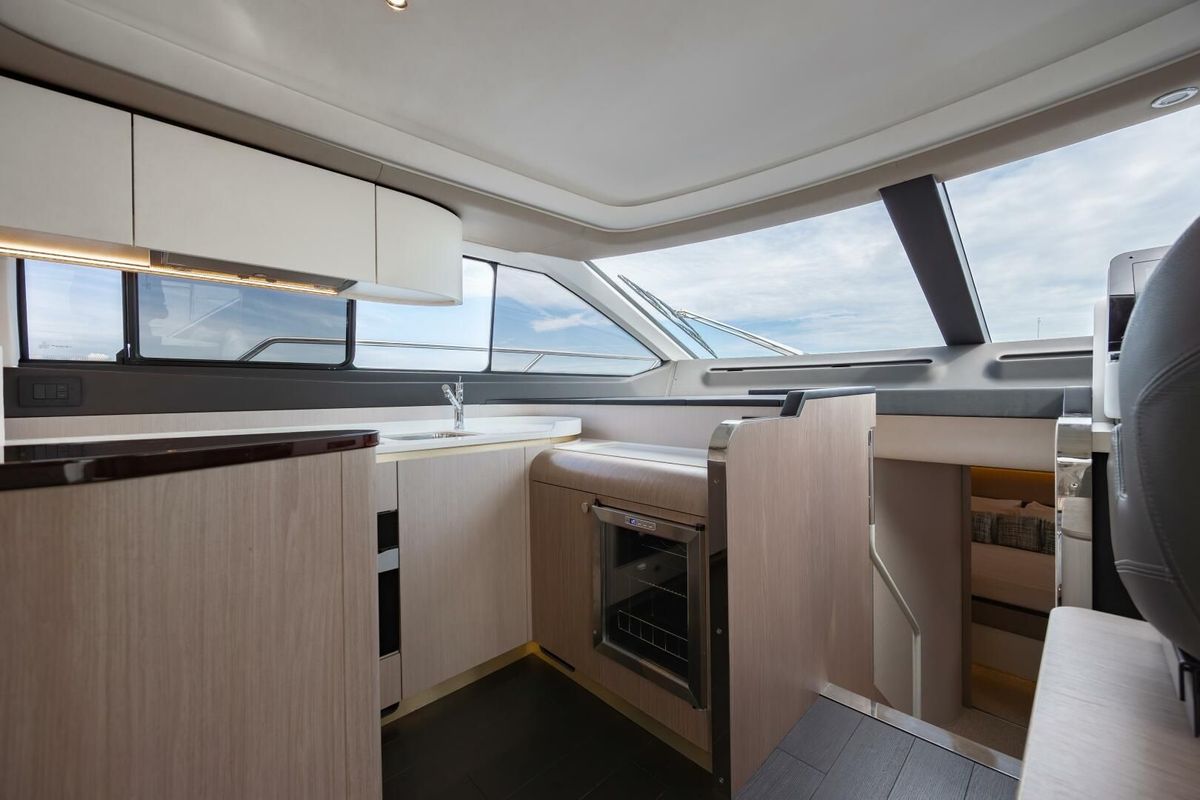 2023 Azimut 60 