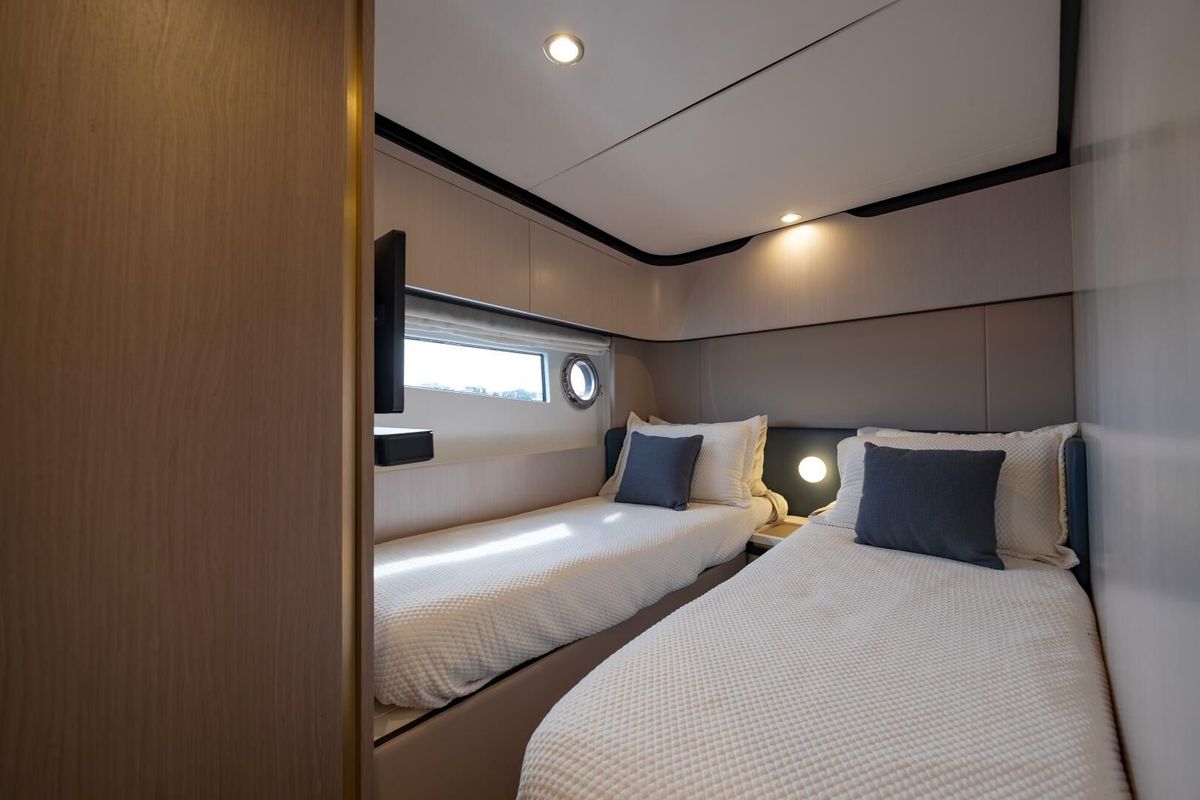 2023 Azimut 60 