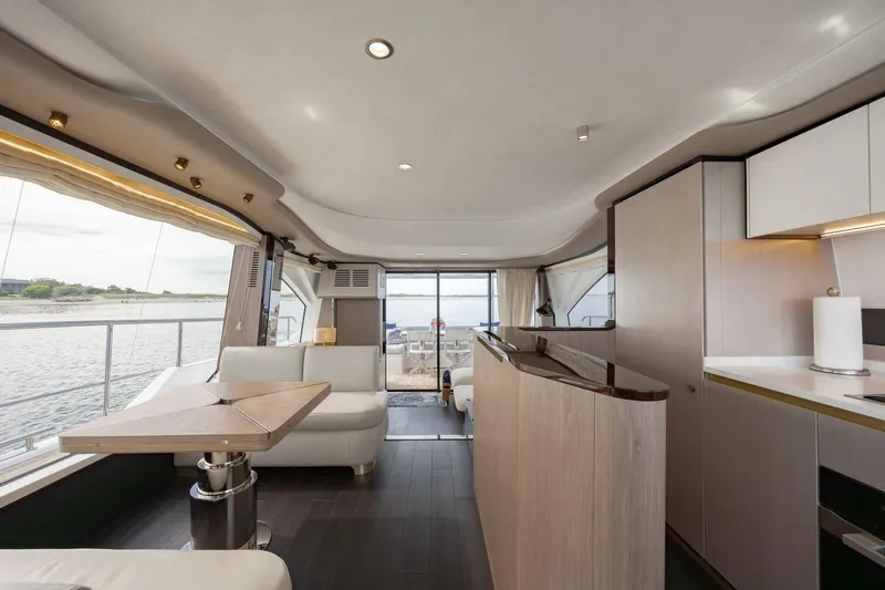 Dolce Vita Yacht Photos Pics 2023 Azimut 60 Fly - Image 29
