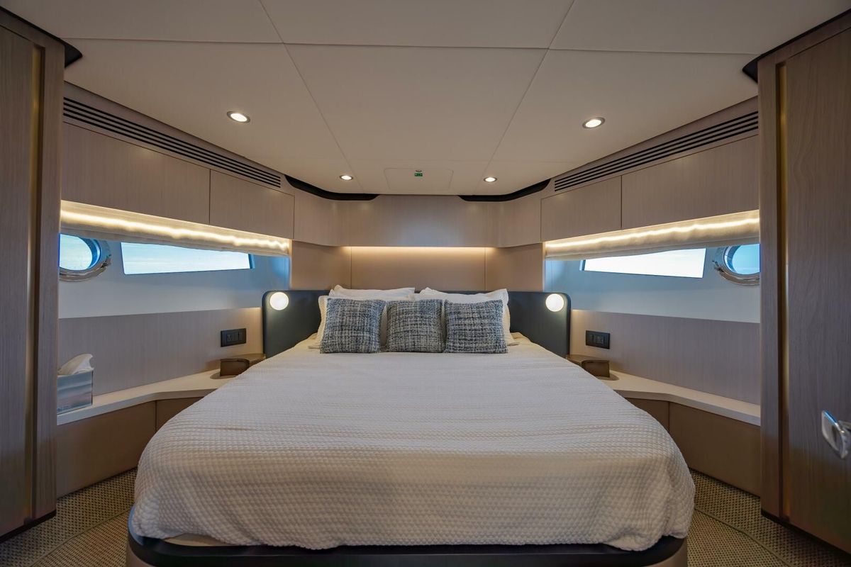 2023 Azimut 60 