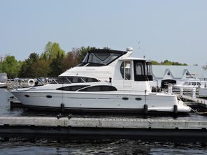 Carver 44 Cockpit Motor Yacht