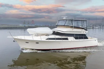 Mikelson 50 Luxury Yacht