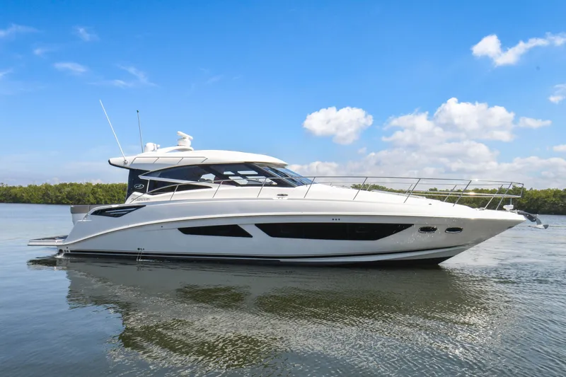 Lopez Cove II Yacht Photos Pics 