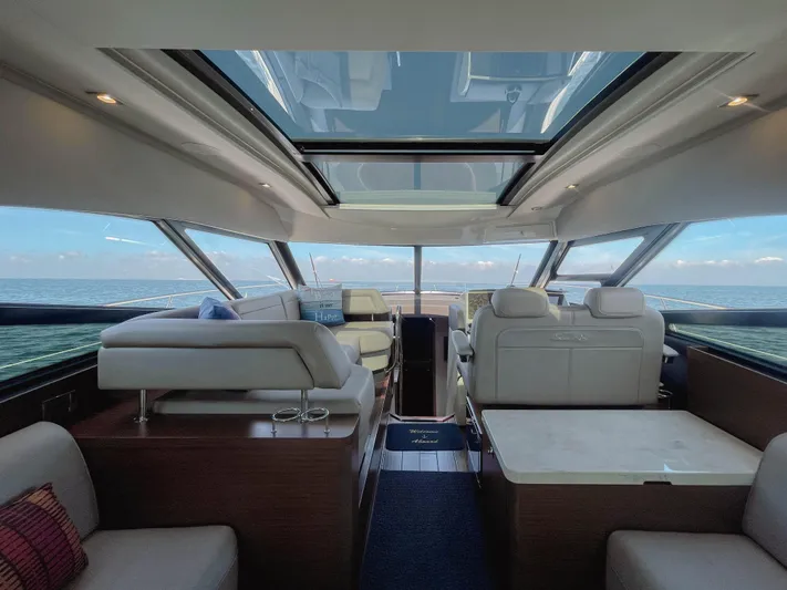 Lopez Cove II Yacht Photos Pics 