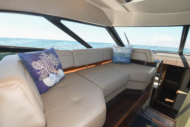 Lopez Cove II Yacht Photos Pics 