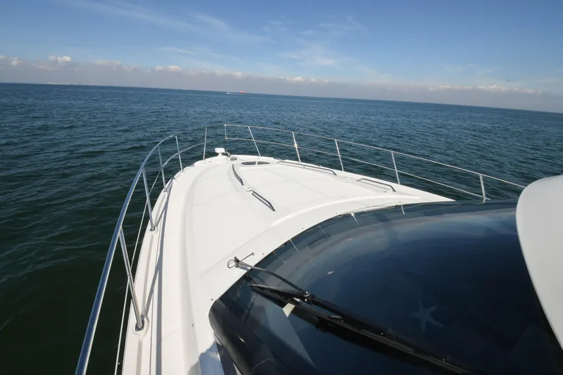 Lopez Cove II Yacht Photos Pics 