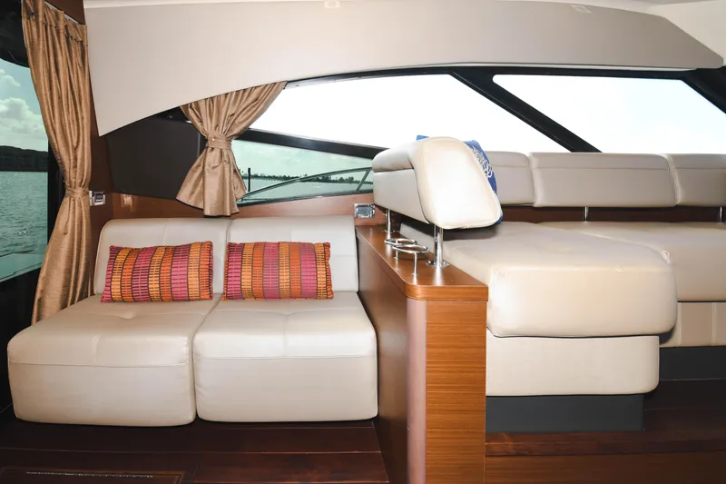 Lopez Cove II Yacht Photos Pics 