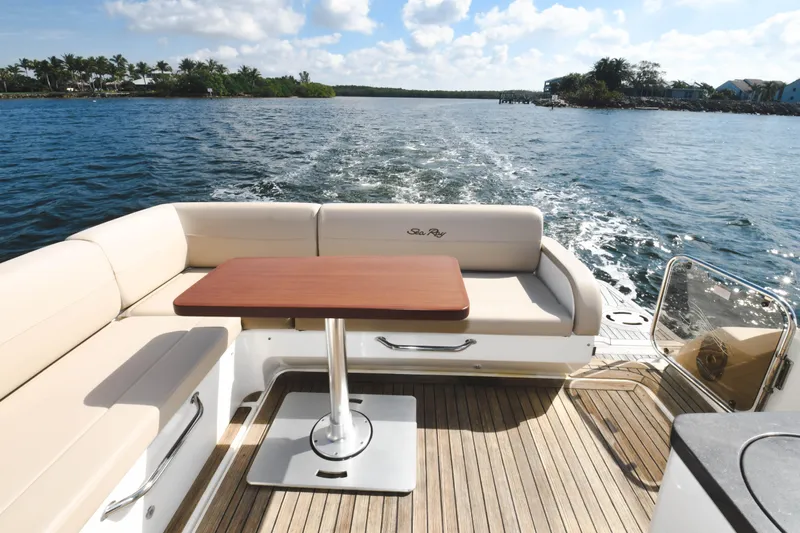 Lopez Cove II Yacht Photos Pics 