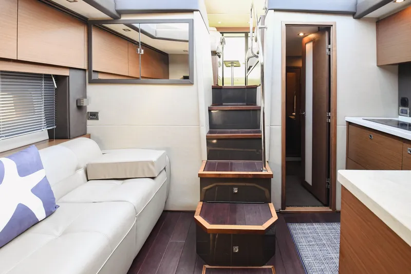 Lopez Cove II Yacht Photos Pics 