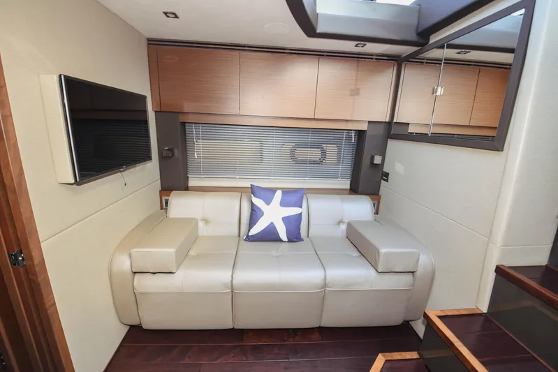 Lopez Cove II Yacht Photos Pics 