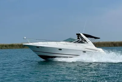 Cruisers Yachts 340 Express