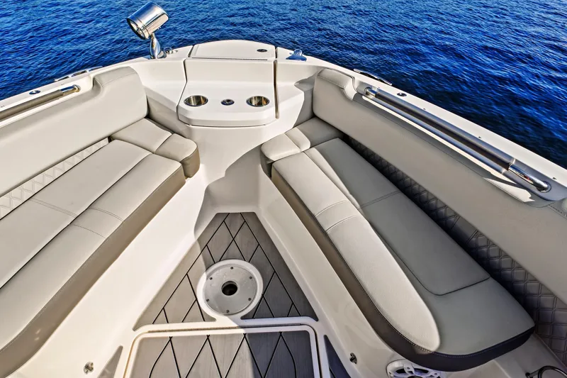 Sensei I Yacht Photos Pics Luxurious seating area on 2021 Sea Ray SLX 400 boat, overlooking calm blue water.