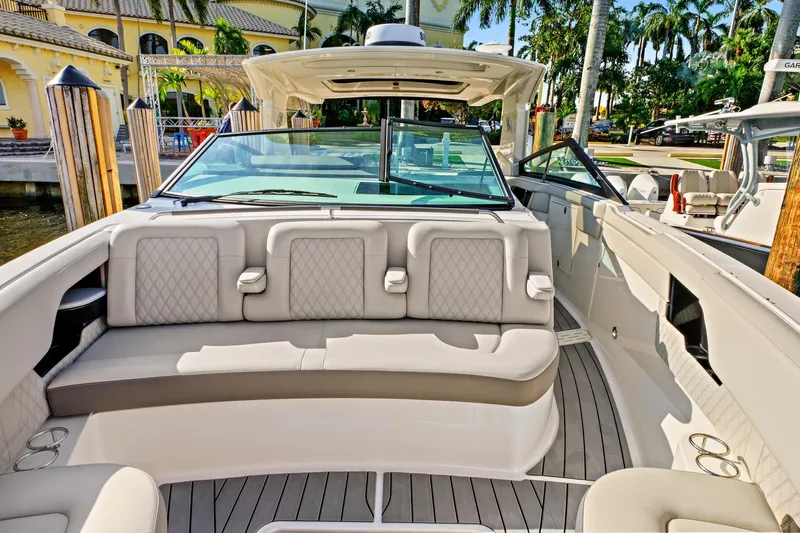 Sensei I Yacht Photos Pics 2021 Sea Ray SLX 400 luxury boat interior with plush seating and elegant design.