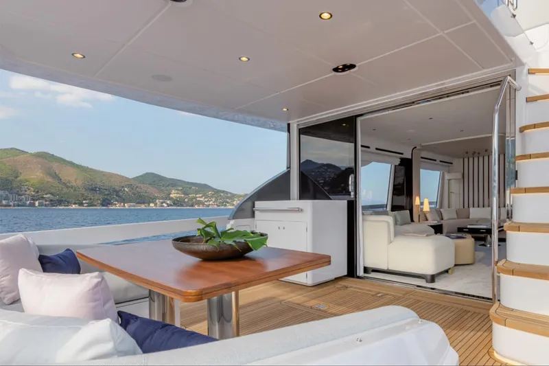 Dejavu Yacht Photos Pics Luxurious 2020 Azimut 78 yacht with elegant interior and scenic ocean view.