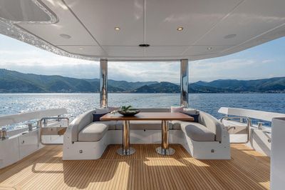 Yacht
