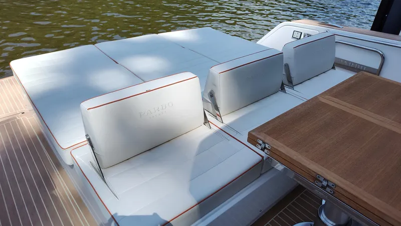 Nauti Mate Yacht Photos Pics Cockpit Seating