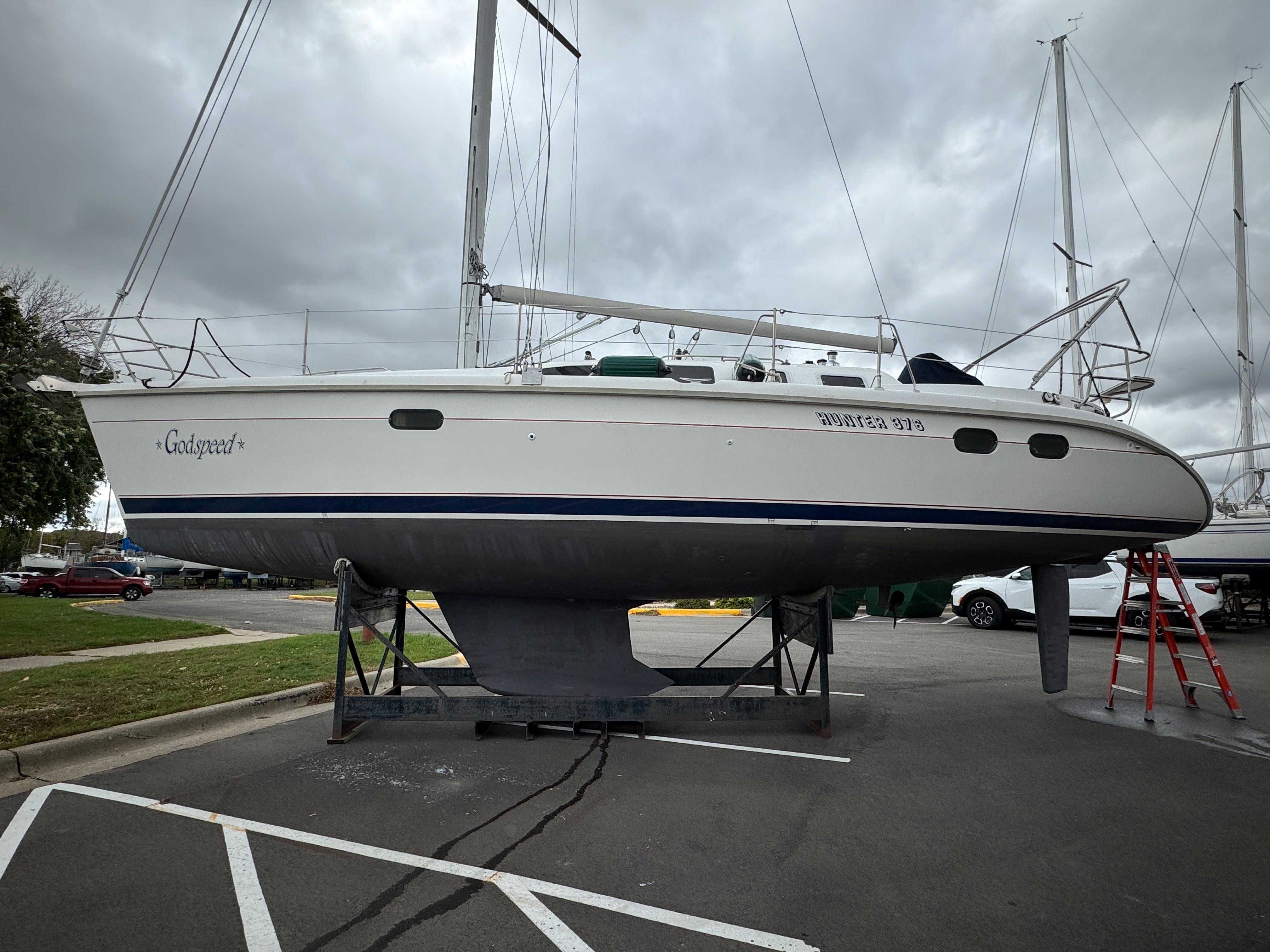 1998 Hunter 376 Cruiser for sale YachtWorld
