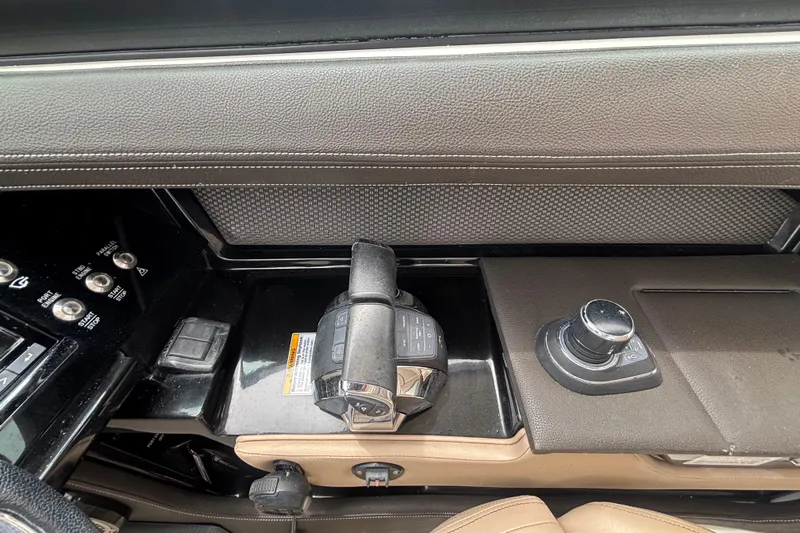  Yacht Photos Pics 2018 Sea Ray SLX 310 Outboard dashboard with controls and joystick.