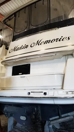 Makin Memories Yacht Photos Pics 2003 Carver 396 yacht named "Makin Memories" in storage.