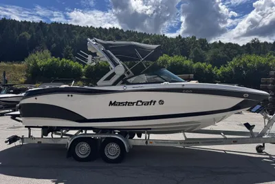 2025 MasterCraft X22