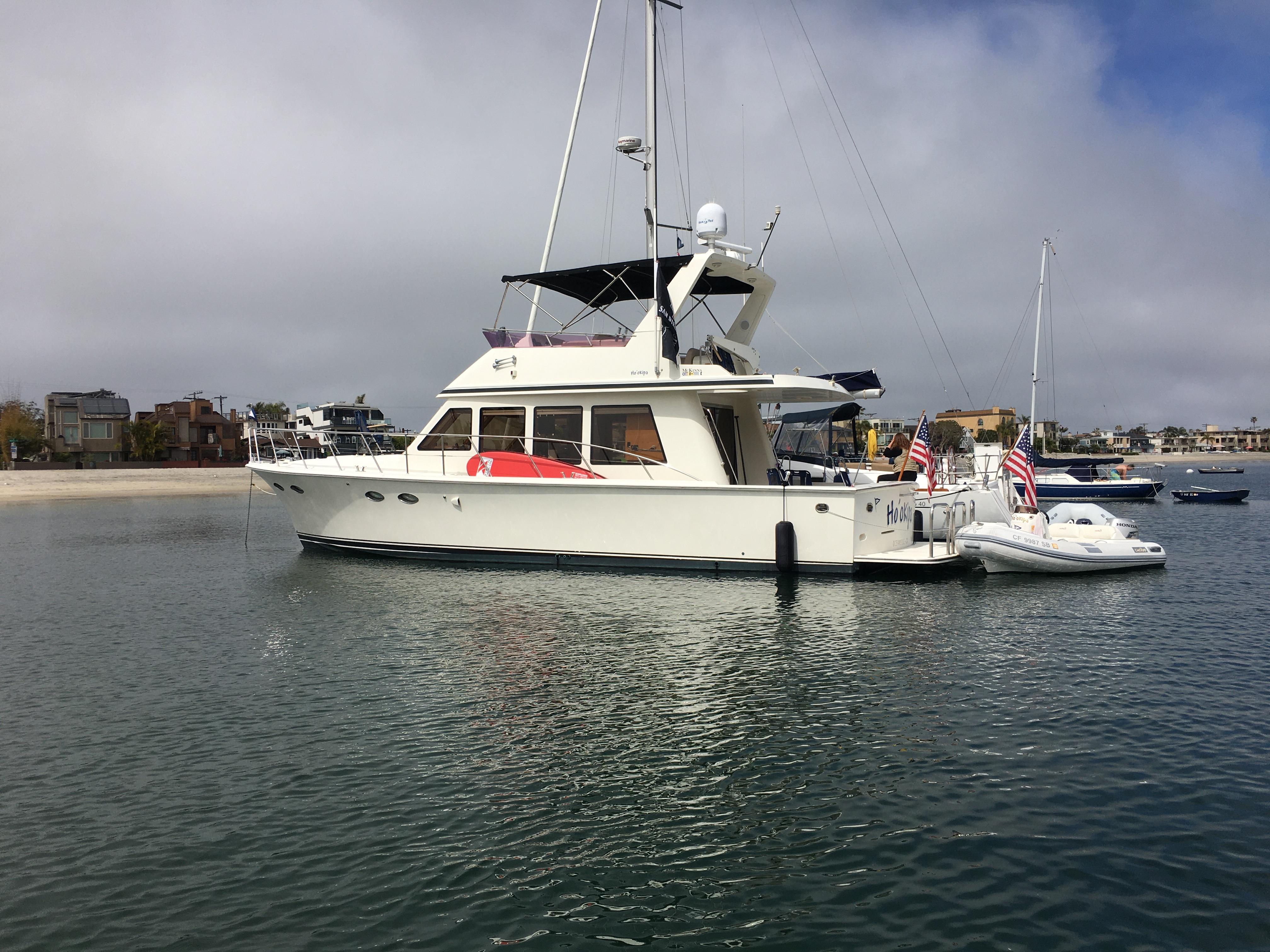 2005 McKinna 481 Sedan Motor Yachts for sale YachtWorld