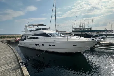 2005 Princess 67 Flybridge Motor Yacht