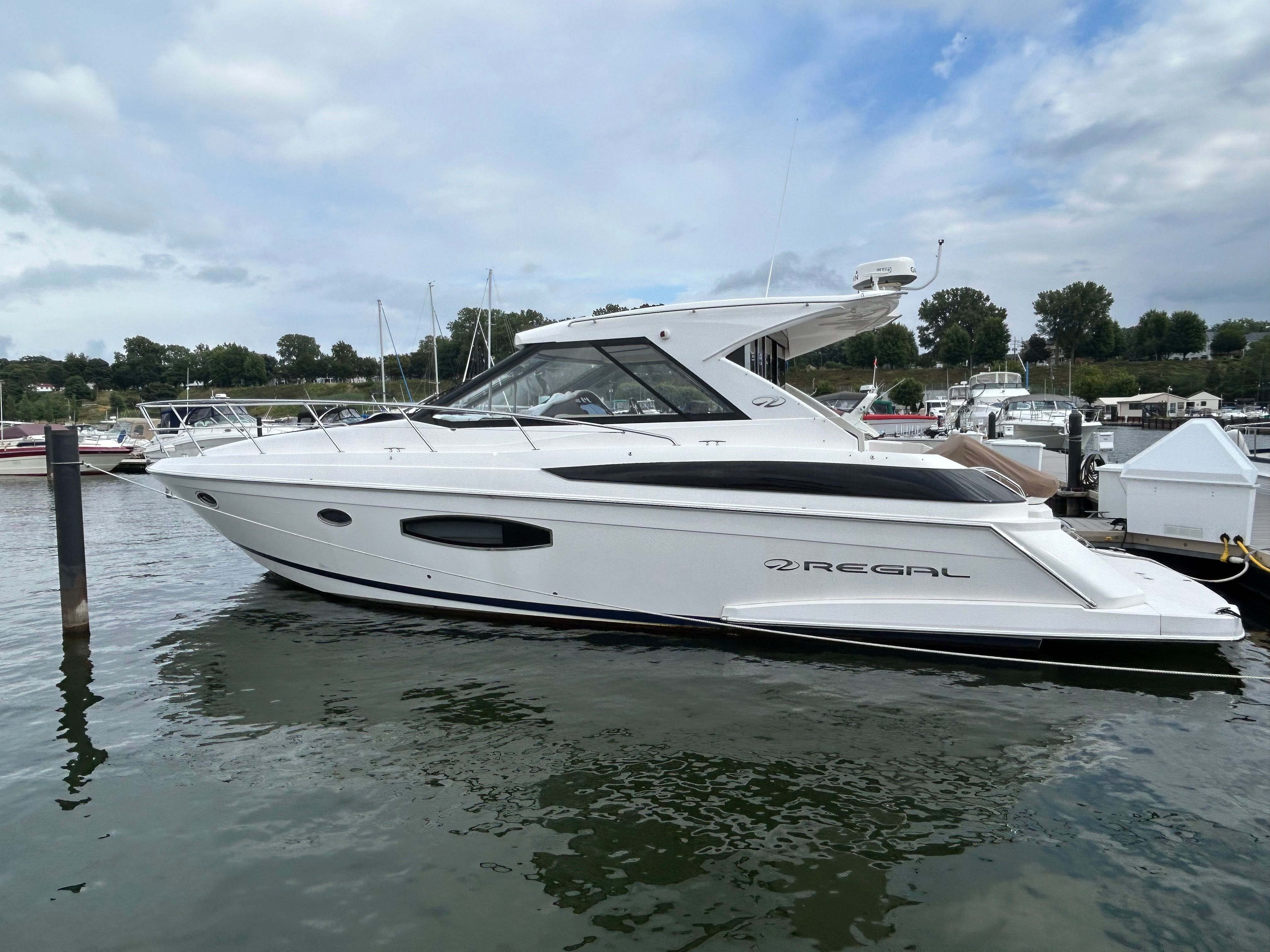 Regal 42 Sport Coupe