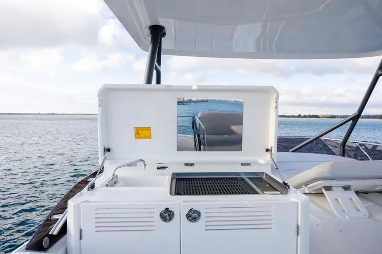 Never Lost Yacht Photos Pics 2023 Prestige 520 - Image 54