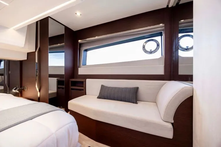 Never Lost Yacht Photos Pics 2023 Prestige 520 - Image 32