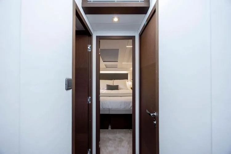 Never Lost Yacht Photos Pics 2023 Prestige 520 - Image 38