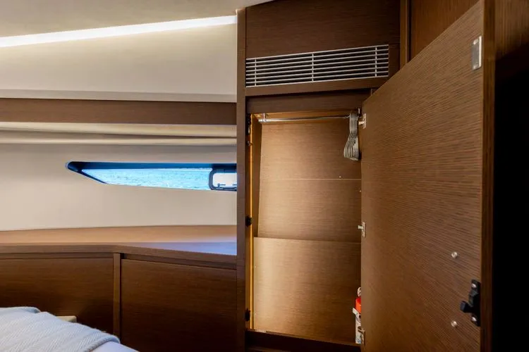 Never Lost Yacht Photos Pics 2023 Prestige 520 - Image 43