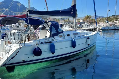 2007 Beneteau Oceanis Clipper 323