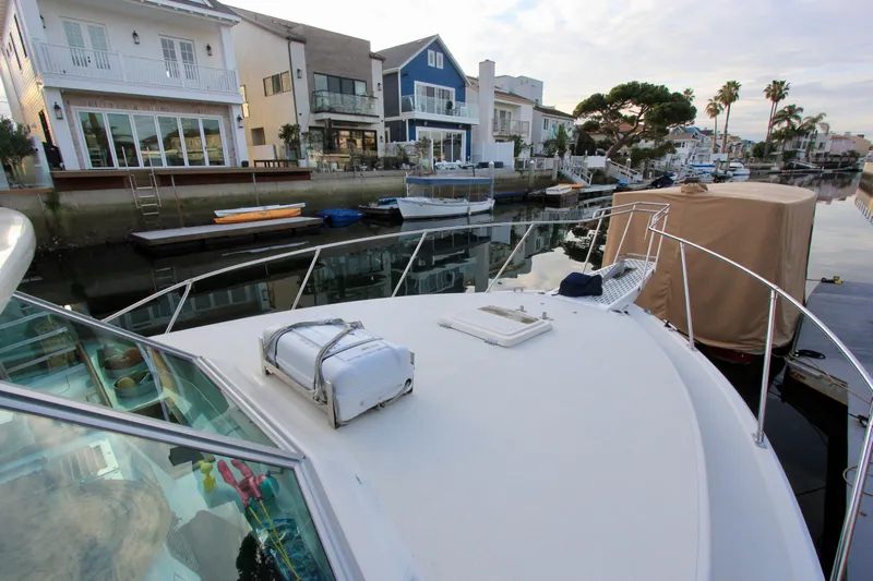 La Dorada Yacht Photos Pics 1980 Bertram 35 Flybridge bow.