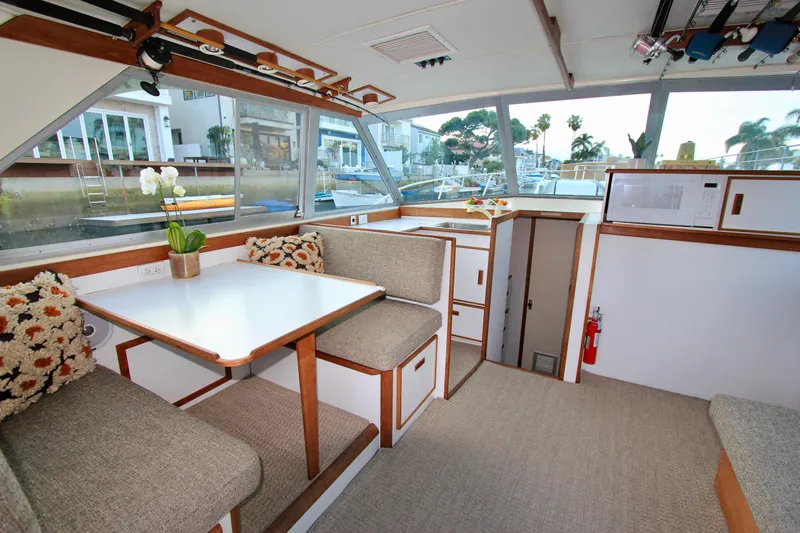 La Dorada Yacht Photos Pics ICustom Interior by Crystaliner Corp.