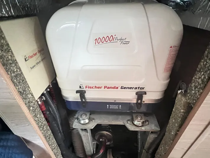 Eto Mio Yacht Photos Pics 10kw Panda Access stbd