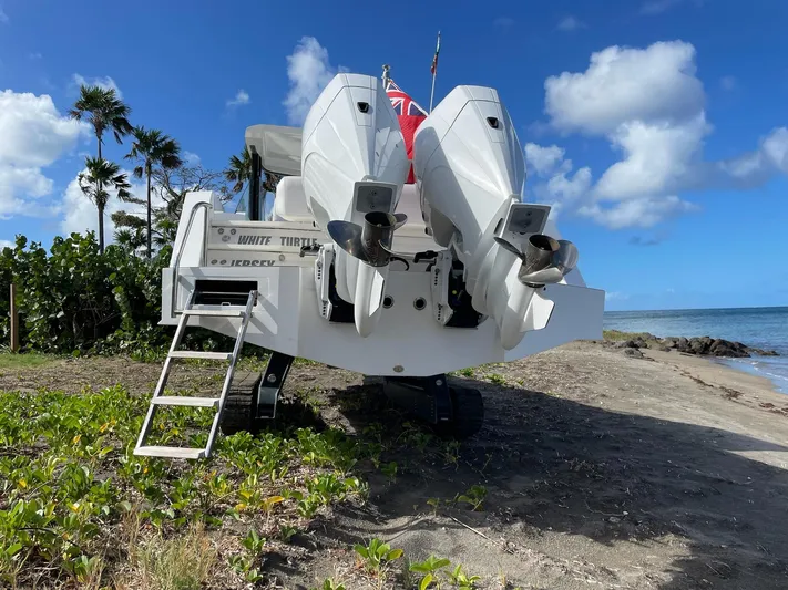 White Turtle Yacht Photos Pics Engines 2