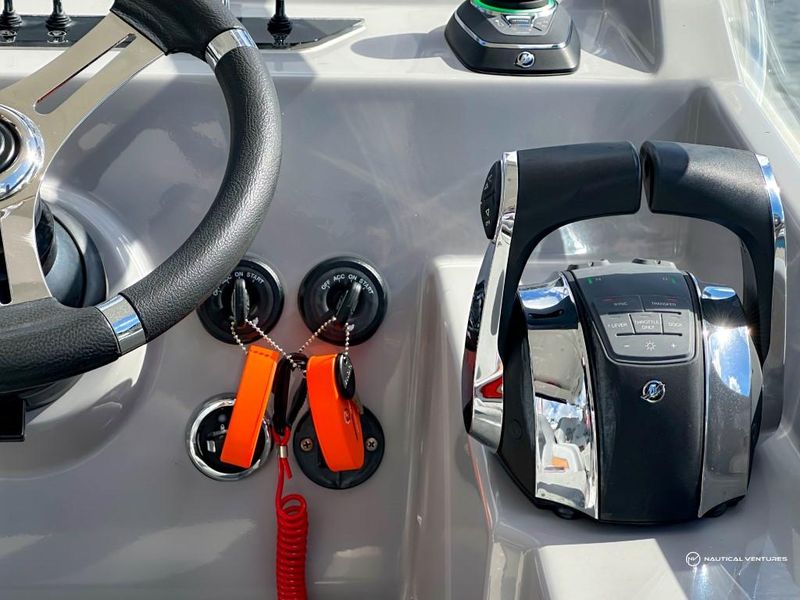 2022 Beneteau America Flyer 10